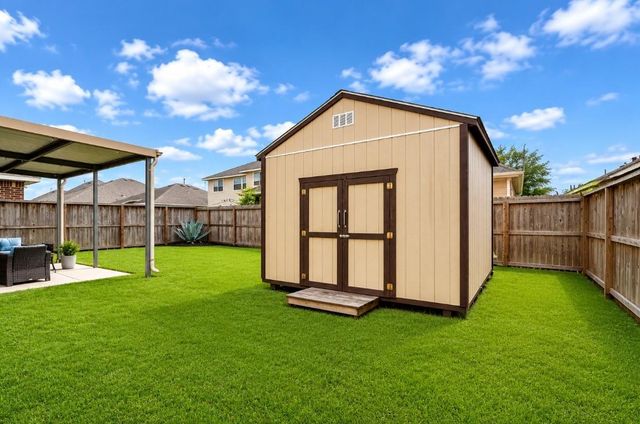 4605 Meadow Way Drive, Deer Park, TX 77536