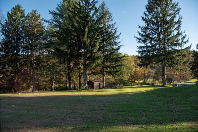 10395 State Route 85, Cowanshanock Twp, PA 16201