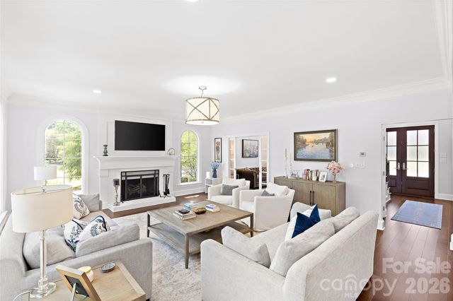 6312 Providence Country Club Drive, Charlotte, NC 28277