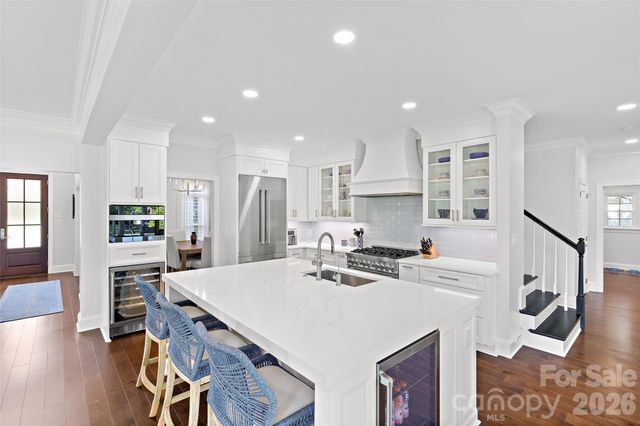 6312 Providence Country Club Drive, Charlotte, NC 28277