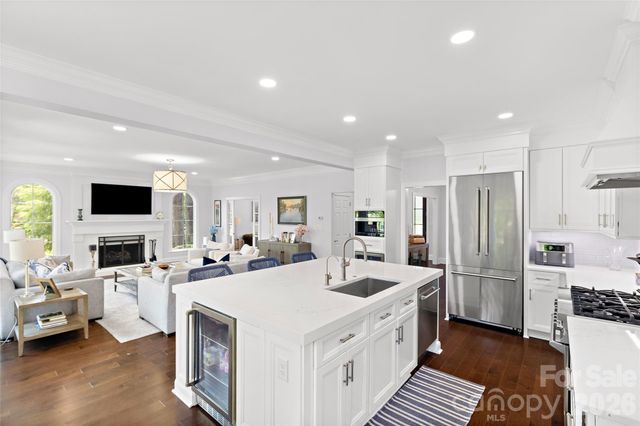 6312 Providence Country Club Drive, Charlotte, NC 28277