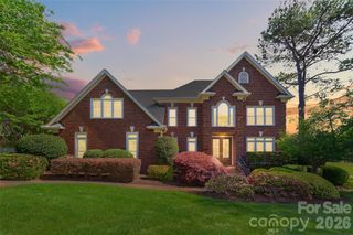 6312 Providence Country Club Drive, Charlotte, NC 28277