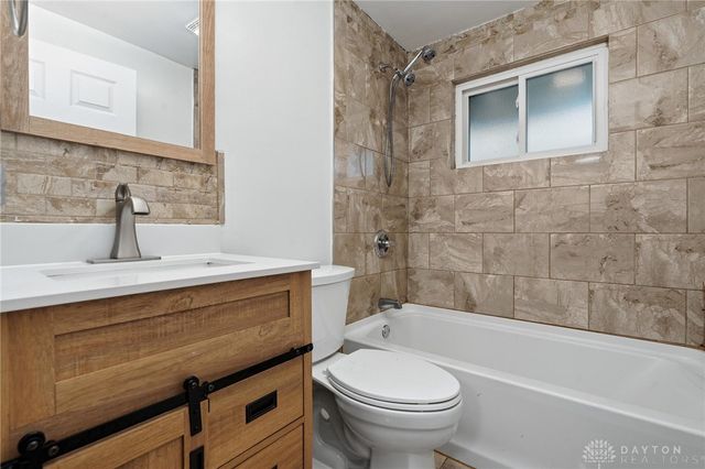 1681 Hillwood Drive, Kettering, OH 45439