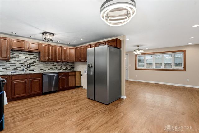 1681 Hillwood Drive, Kettering, OH 45439