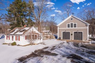 9 Mountain Road, York, ME 03902