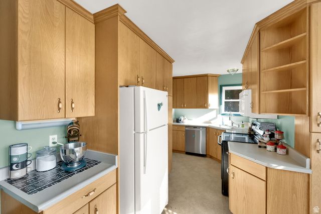 4370 W 5295 S, Kearns, UT 84118