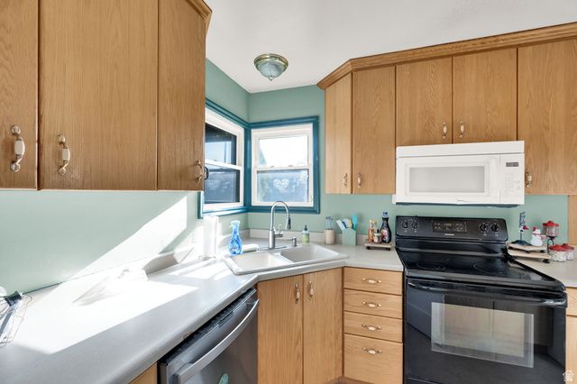 4370 W 5295 S, Kearns, UT 84118