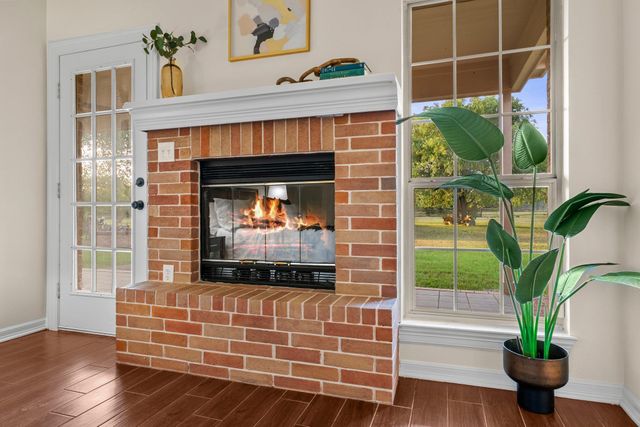 320 Woodland Oaks TRL, Buda, TX 78610