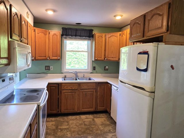 88 Walpole Valley Road, Alstead, NH 03602