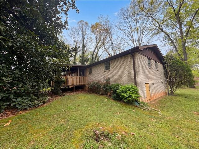 6372 S Skyline Drive, Douglasville, GA 30135