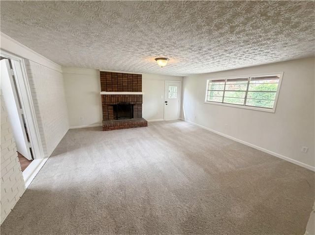 6372 S Skyline Drive, Douglasville, GA 30135