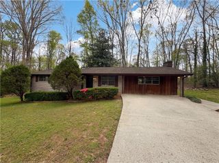 6372 S Skyline Drive, Douglasville, GA 30135