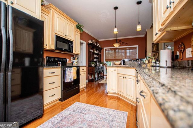 106 Emily Court, Carrollton, GA 30117