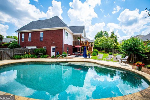 106 Emily Court, Carrollton, GA 30117