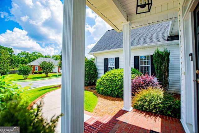 106 Emily Court, Carrollton, GA 30117