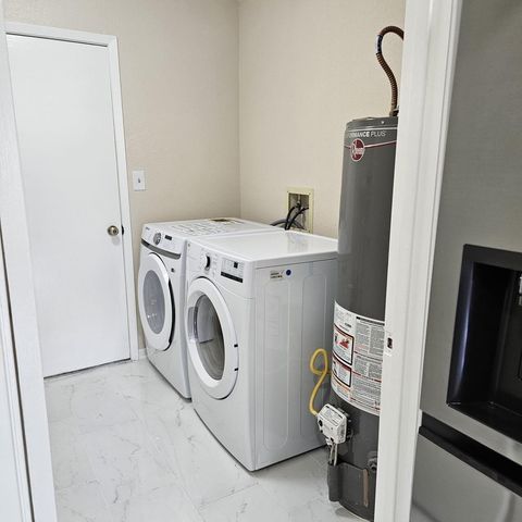 6507 Briar Glade Drive, Houston, TX 77072