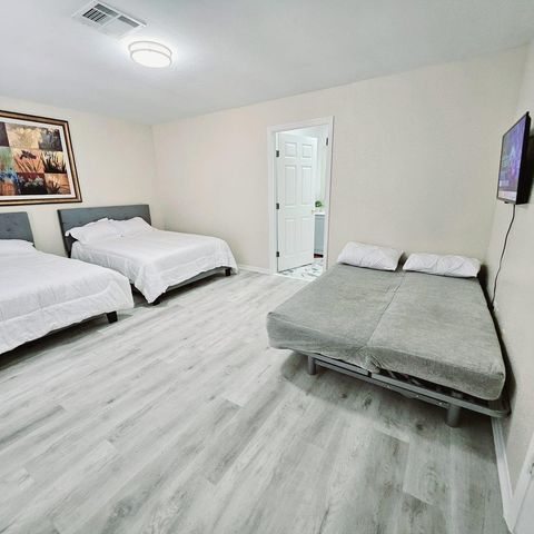 6507 Briar Glade Drive, Houston, TX 77072