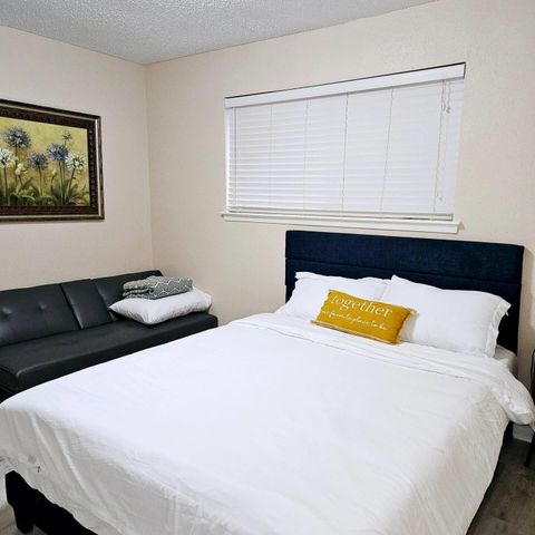 6507 Briar Glade Drive, Houston, TX 77072