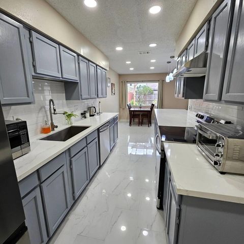 6507 Briar Glade Drive, Houston, TX 77072