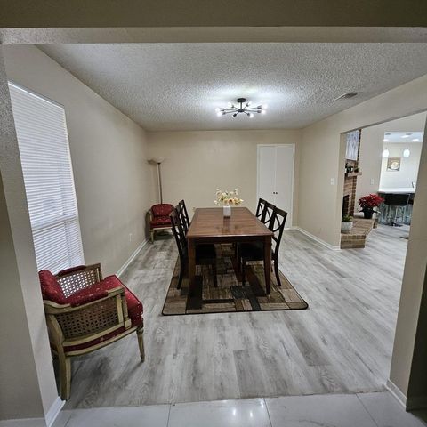 6507 Briar Glade Drive, Houston, TX 77072