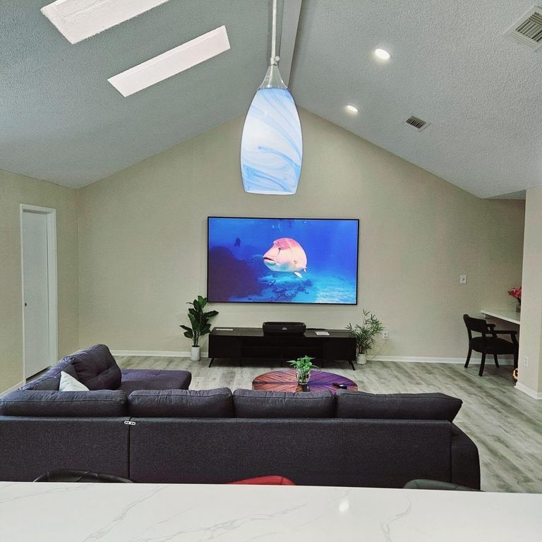 6507 Briar Glade Drive, Houston, TX 77072