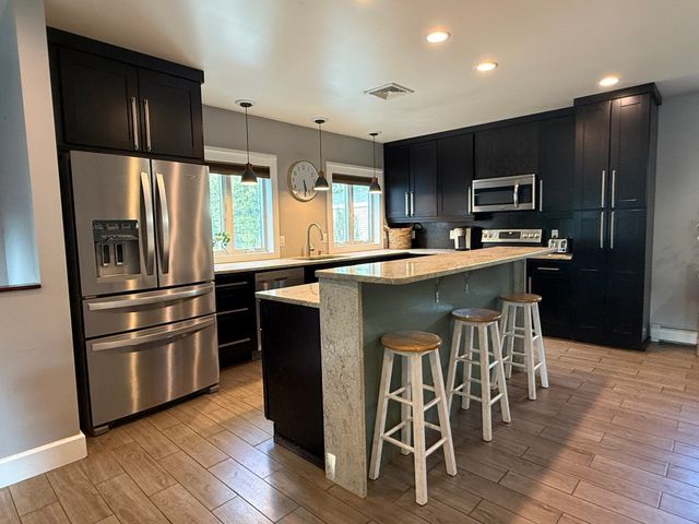 52 Chipaway Rd, Freetown, MA 02717