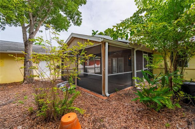 311 GILL STREET, Punta Gorda, FL 33950