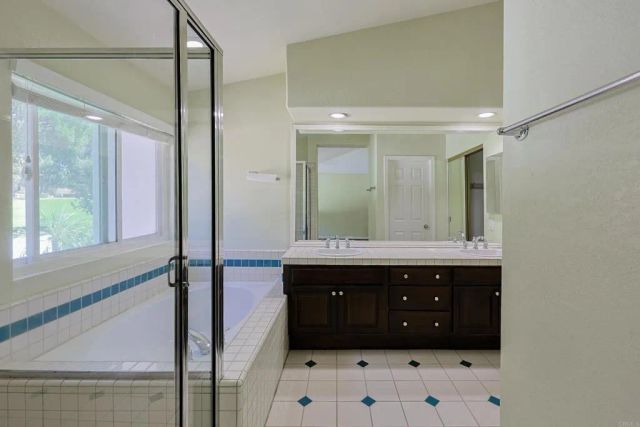 4578 Da Vinci Street, San Diego, CA 92130