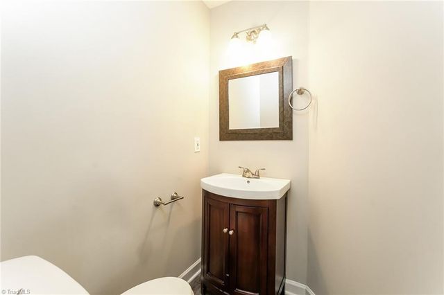 4875 Lance Ridge Lane, Winston-salem, NC 27127