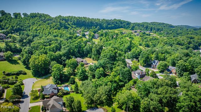 5105 Edens Way, Kingsport, TN 37664
