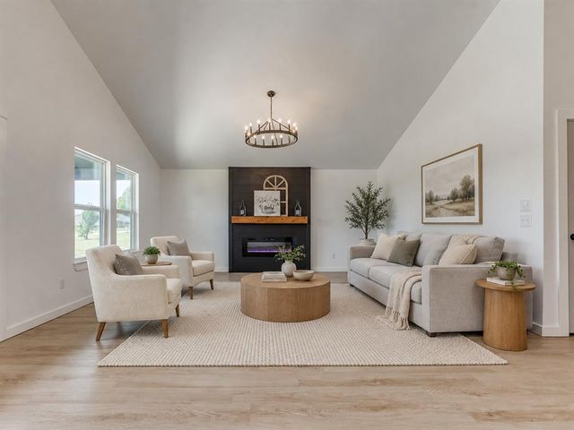 108 McDonald Drive, Shawnee, OK 74804