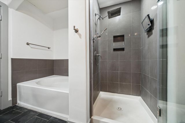 1901 Post Oak Boulevard 408, Houston, TX 77056