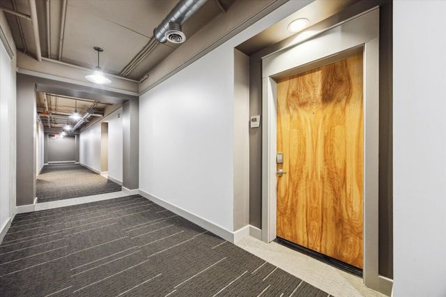 1901 Post Oak Boulevard 408, Houston, TX 77056