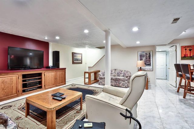 7957 Rio Grande Drive, Miami Twp, OH 45002