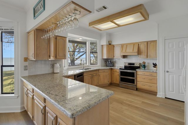 40 Pebble Beach Circle, Coldspring, TX 77331