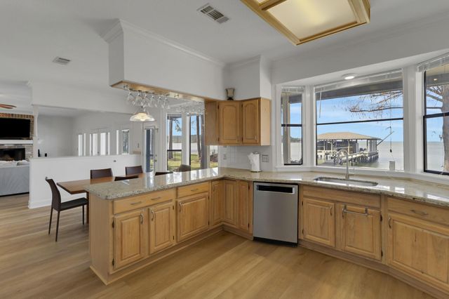 40 Pebble Beach Circle, Coldspring, TX 77331