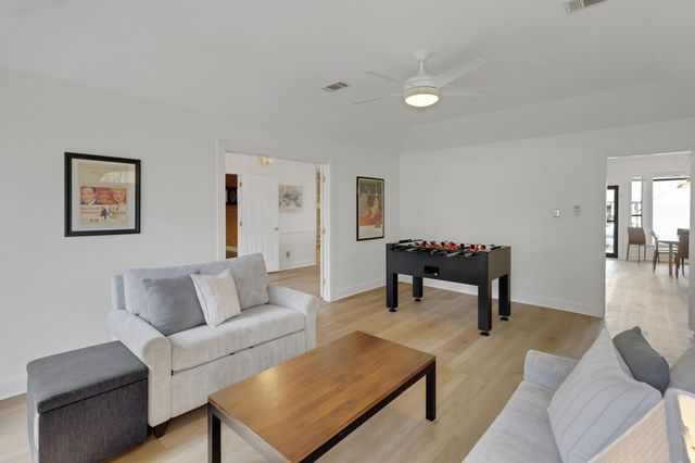 40 Pebble Beach Circle, Coldspring, TX 77331