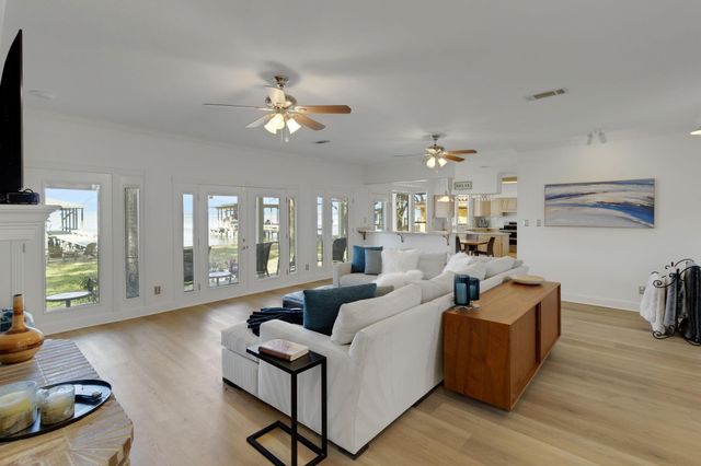 40 Pebble Beach Circle, Coldspring, TX 77331