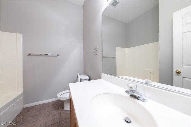 5679 Sunningdale Court, Las Vegas, NV 89122