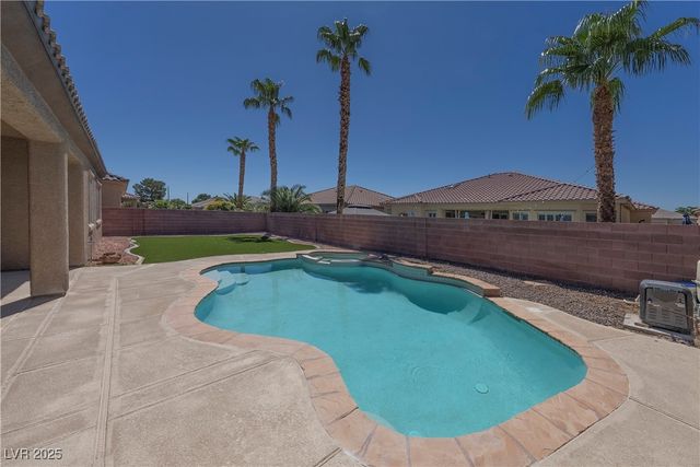 5679 Sunningdale Court, Las Vegas, NV 89122