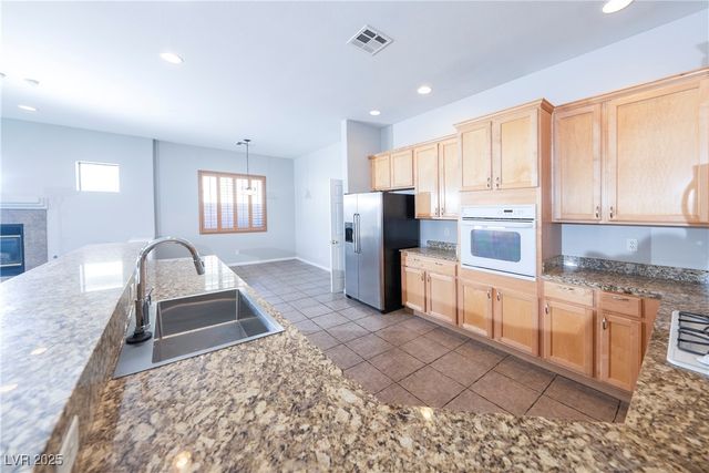 5679 Sunningdale Court, Las Vegas, NV 89122