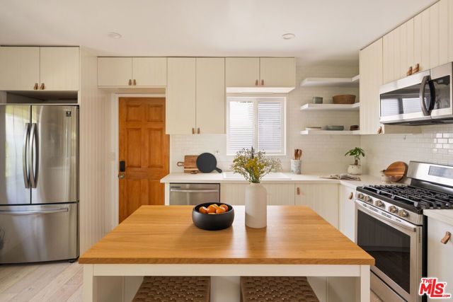 207 S Aviation Boulevard, Manhattan Beach, CA 90266