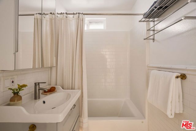 207 S Aviation Boulevard, Manhattan Beach, CA 90266