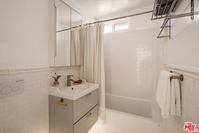 207 S Aviation Boulevard, Manhattan Beach, CA 90266