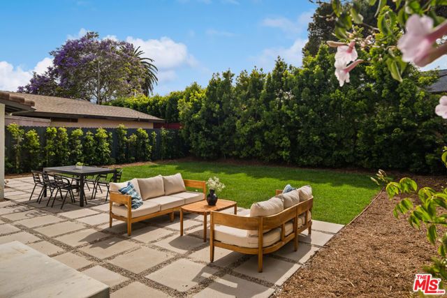 207 S Aviation Boulevard, Manhattan Beach, CA 90266