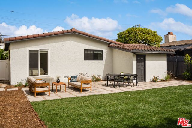 207 S Aviation Boulevard, Manhattan Beach, CA 90266