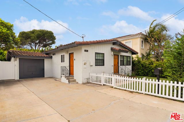 207 S Aviation Boulevard, Manhattan Beach, CA 90266