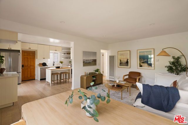 207 S Aviation Boulevard, Manhattan Beach, CA 90266
