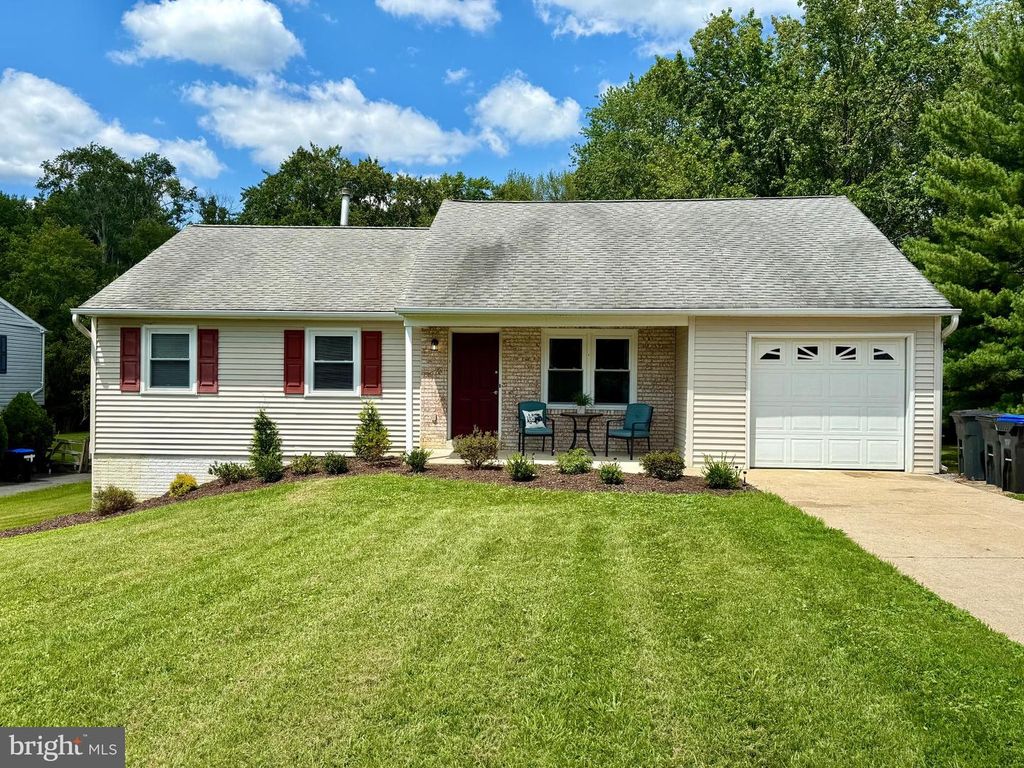 2401 W COLONIAL DR, Upper Chichester, PA 19061