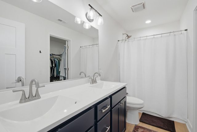 3304 Blue Grouse Street, Valparaiso, IN 46383
